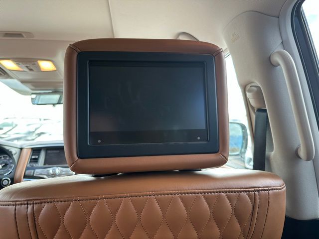 2018 Infiniti QX80 Base photo 34