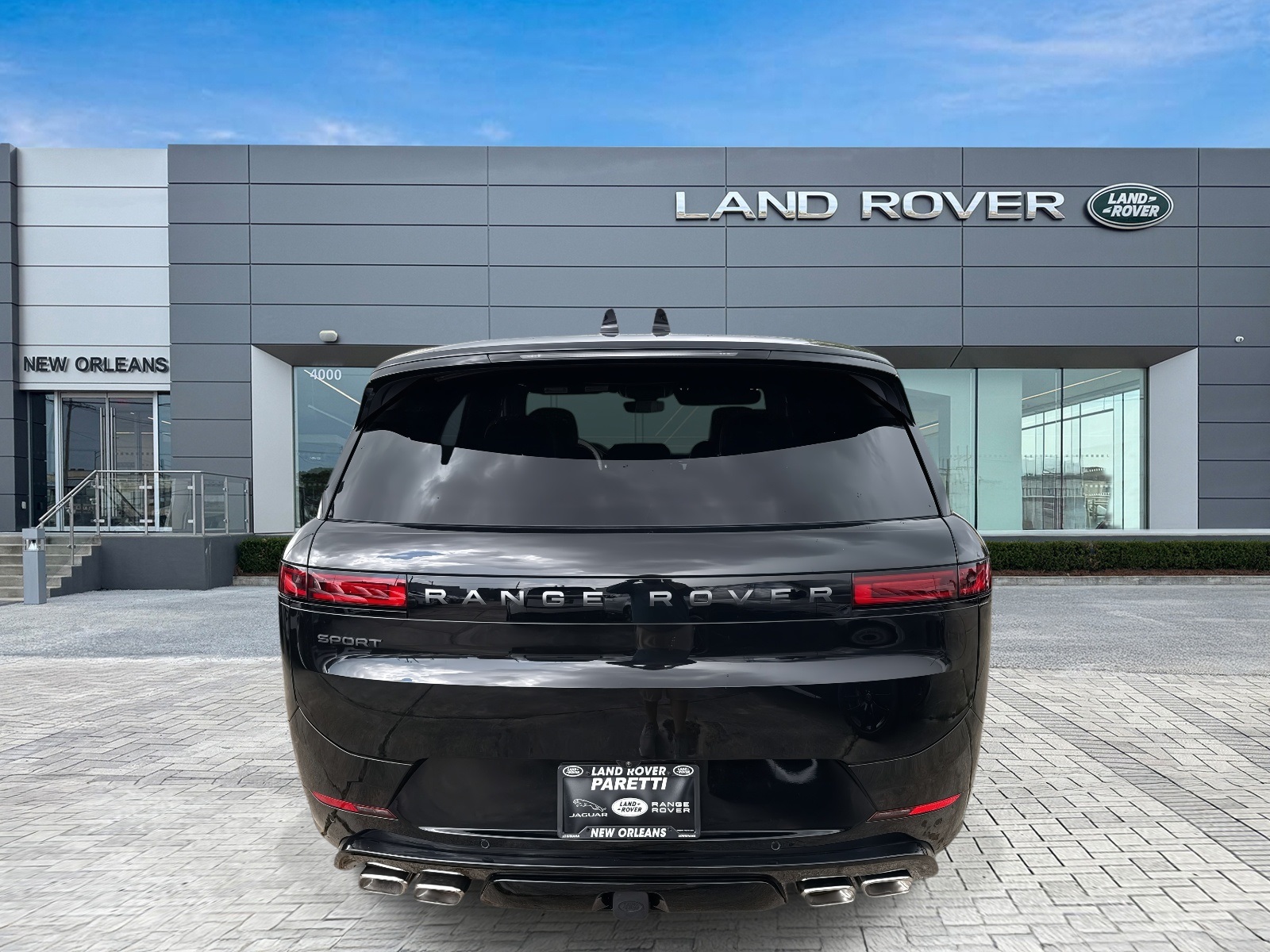 2025 Land Rover Range Rover Sport SE photo 3
