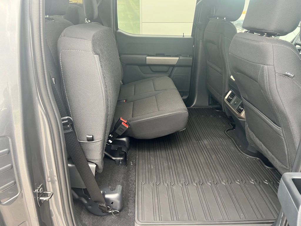 2025 Ford F-150 STX photo 8