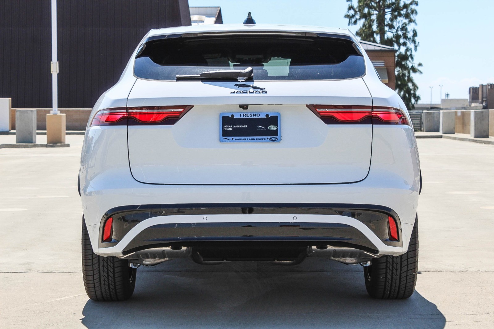 2025 Jaguar F-PACE P250 R-Dynamic S photo 4