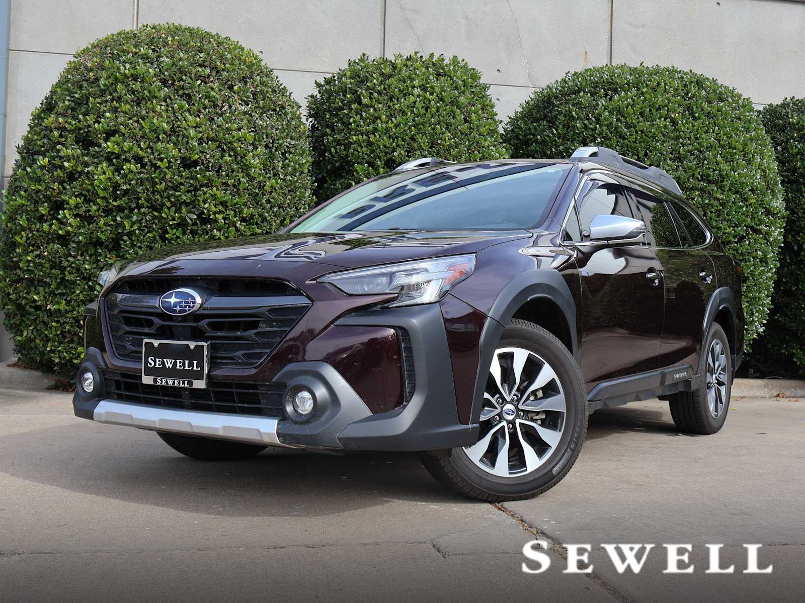 2024 Subaru Outback Touring's photo