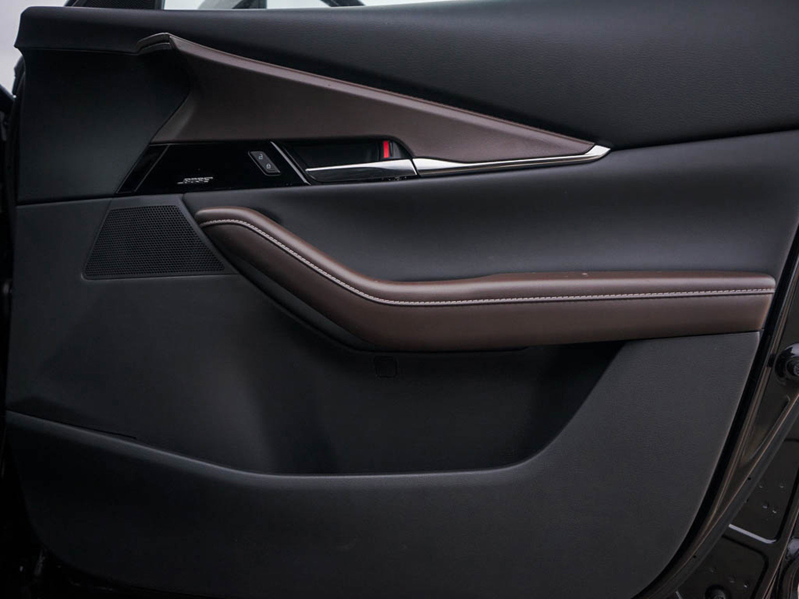 2025 Mazda CX-30 2.5 S Premium photo 8