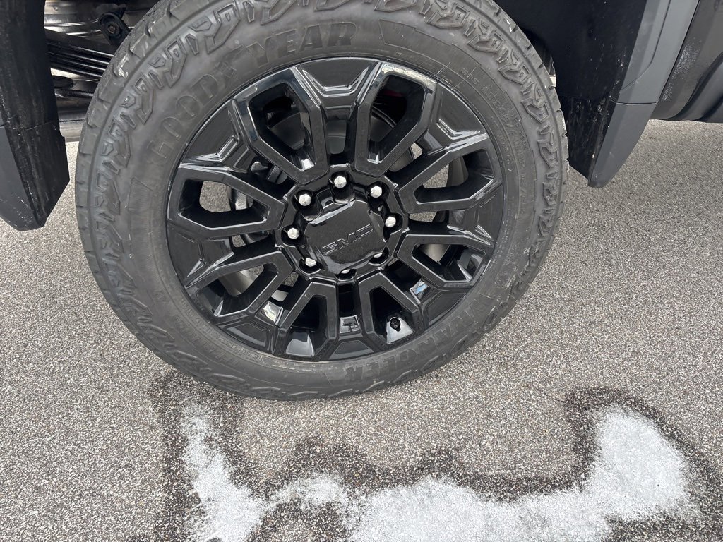 2026 Gmc Sierra HD Denali photo 4