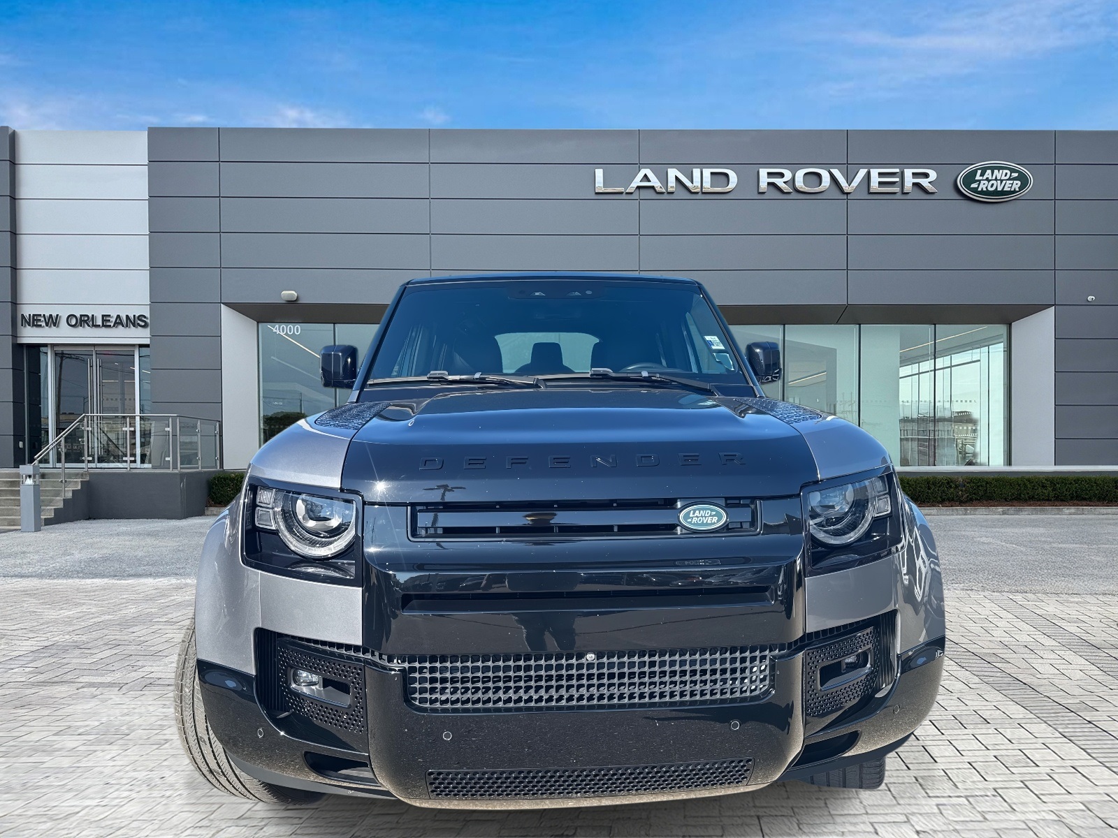 2024 Land Rover Defender 110 photo 4