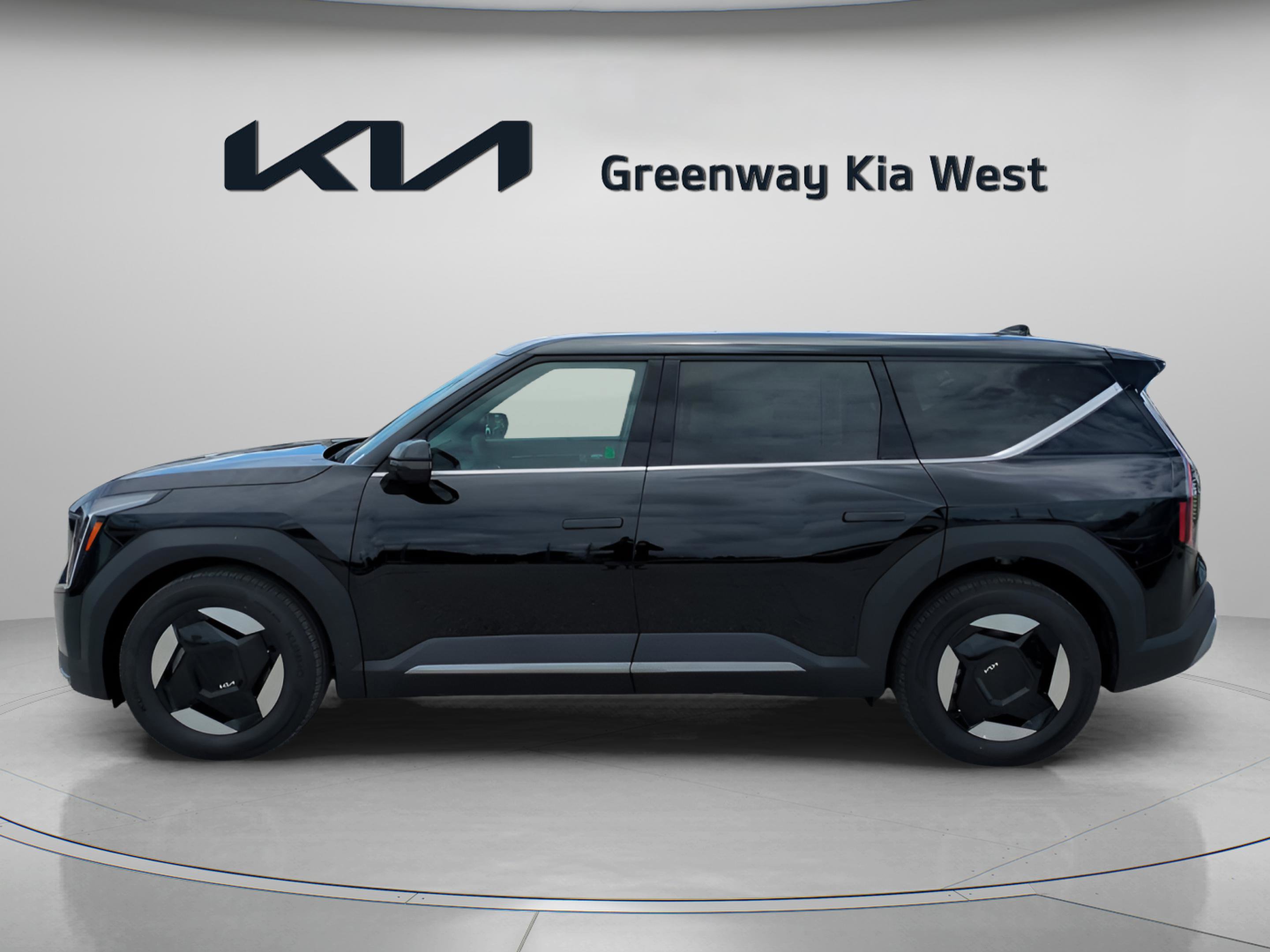 2026 Kia EV9 Light Long Range photo 4