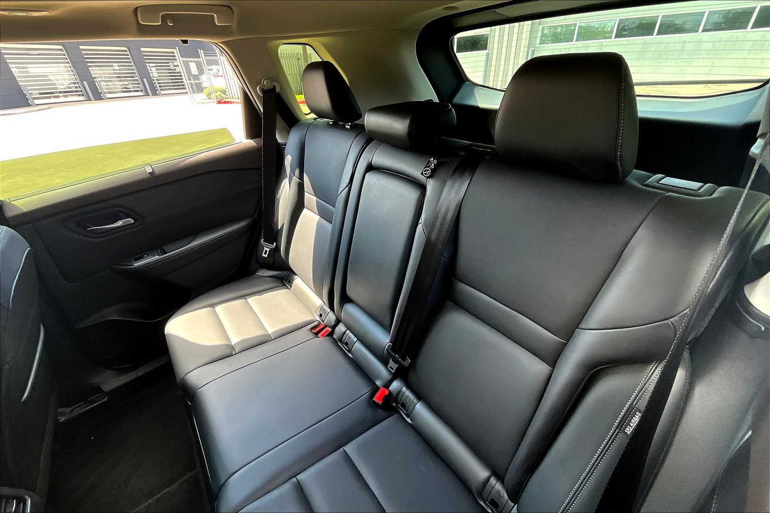 2023 Nissan Rogue SV photo 17