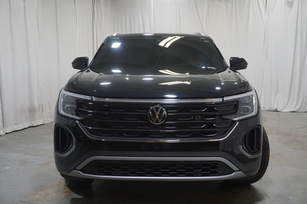 2025 Volkswagen Atlas Cross Sport SE Technology photo 4