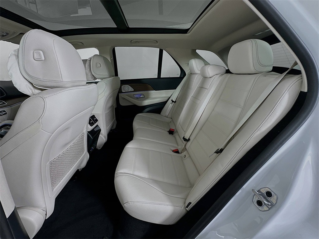 2026 Mercedes Benz GLE 450 4MATIC photo 24