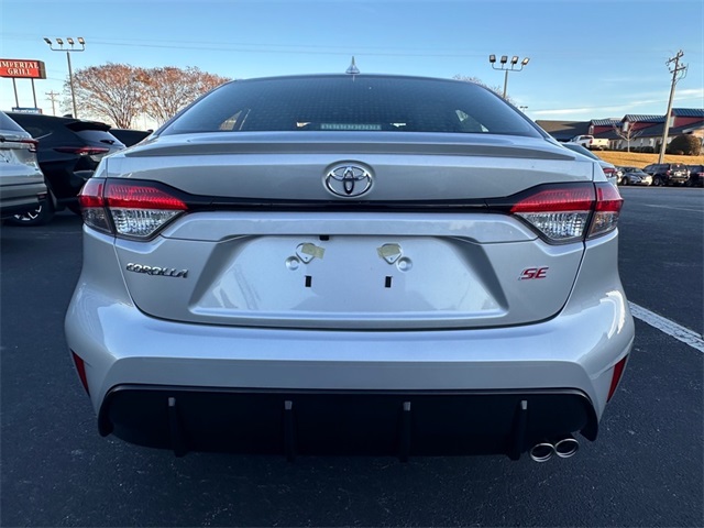 2026 Toyota Corolla SE photo 4