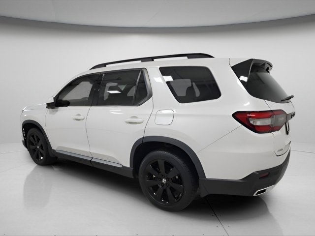 2023 Honda Pilot Elite photo 3
