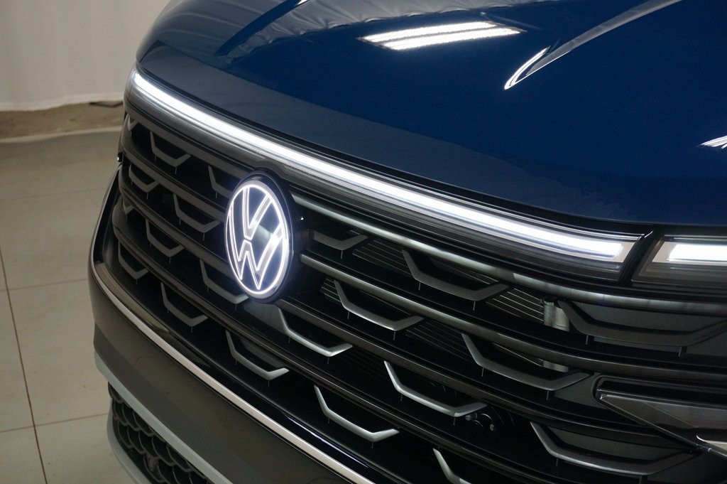 2025 Volkswagen Atlas Cross Sport SE Technology photo 32
