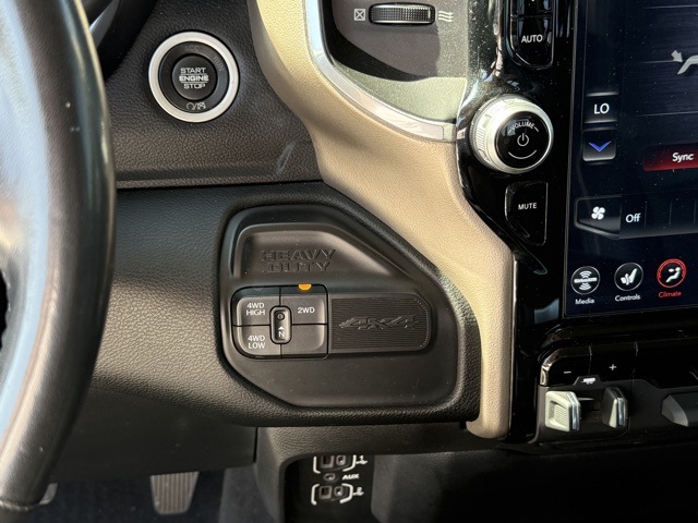 2020 Ram 2500 Laramie photo 21
