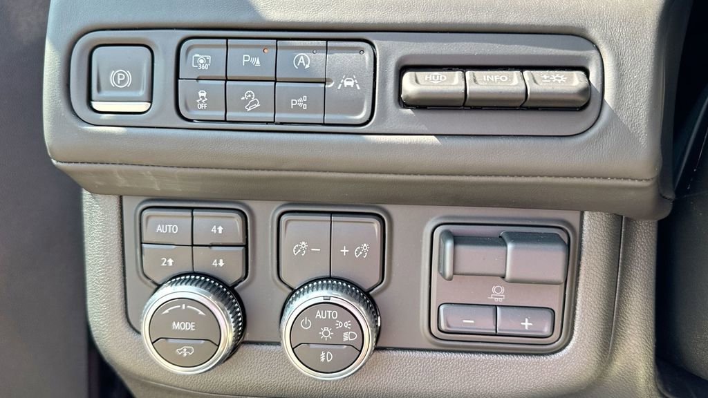 2024 Gmc Yukon Denali Ultimate photo 16