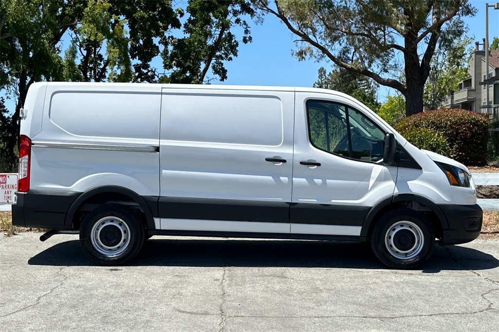2025 Ford Transit photo 2