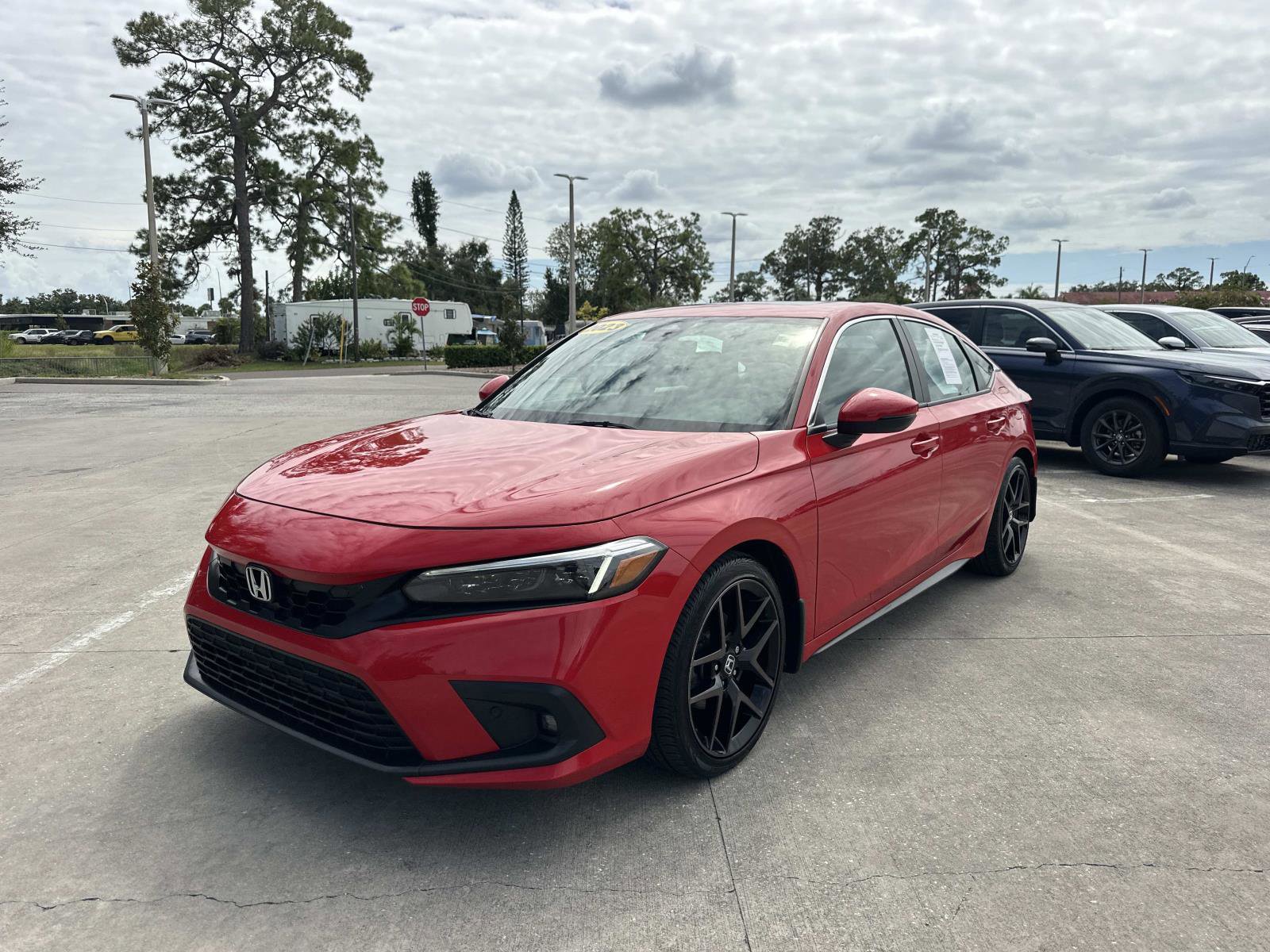 2023 Honda Civic Sport Touring Hatchback photo 6