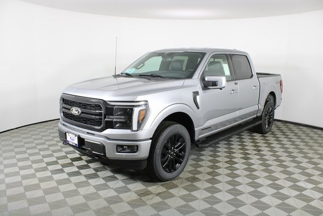 2025 Ford F-150 Lariat photo 3