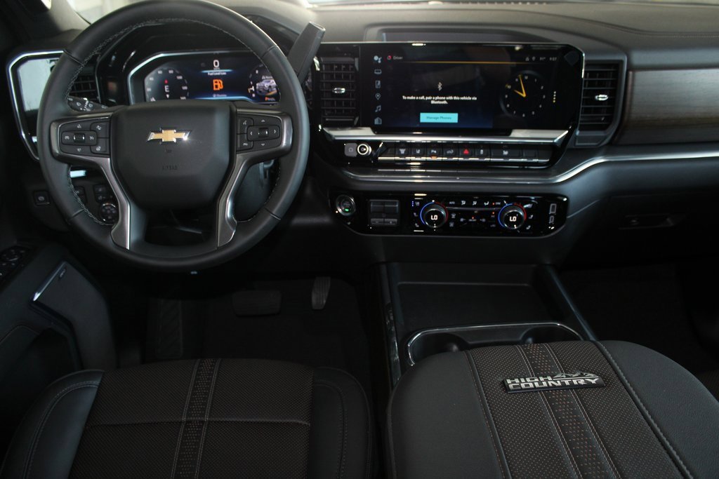 2025 Chevrolet Silverado 2500HD High Country photo 15