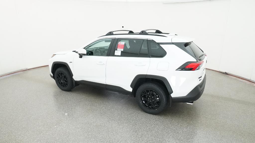 2025 Toyota RAV4 XLE photo 10