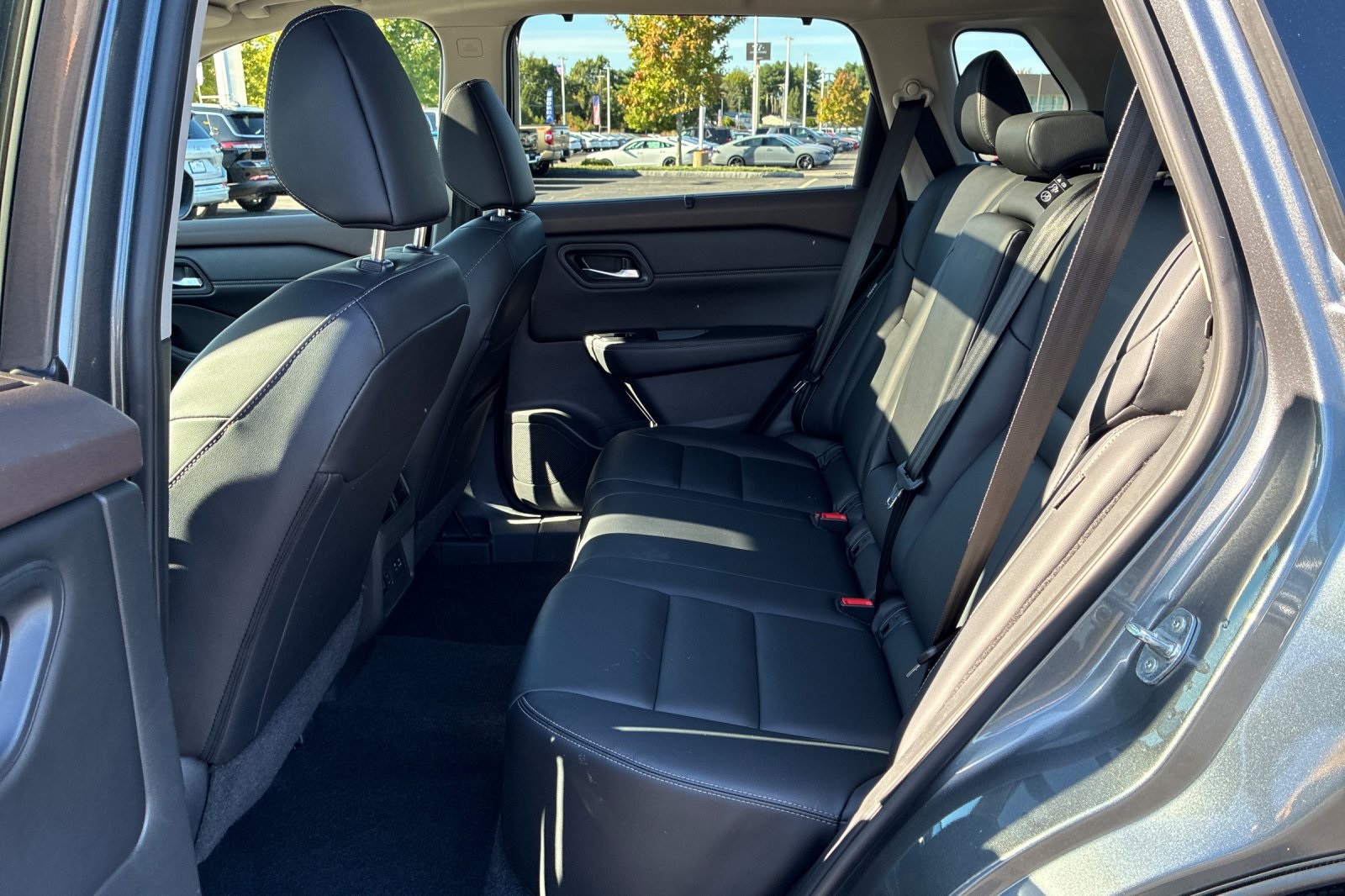 2023 Nissan Rogue SL photo 11