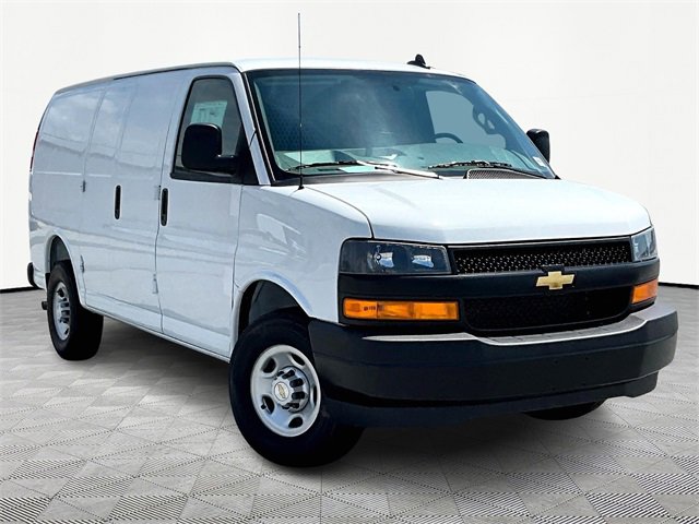 2025 Chevrolet Express Cargo Work Van's photo