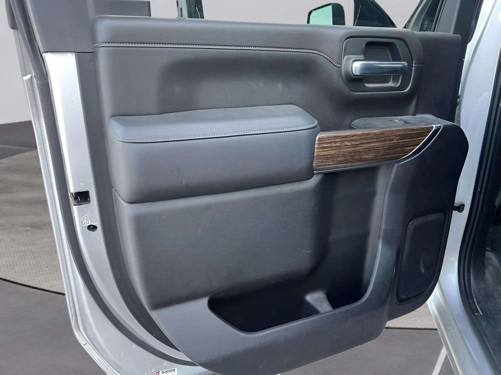 2023 Chevrolet Silverado 2500HD High Country photo 21