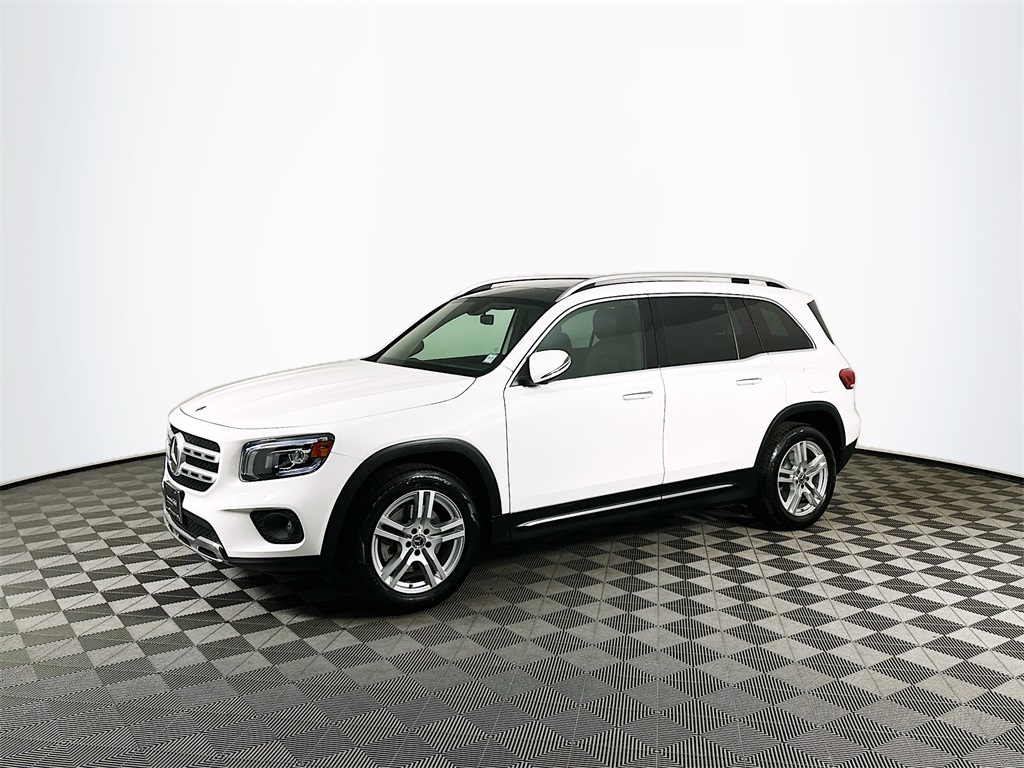 2021 Mercedes Benz GLB 250 photo 3