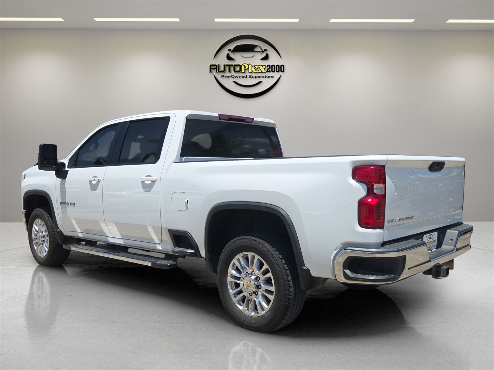 2022 Chevrolet Silverado 2500HD LT photo 3