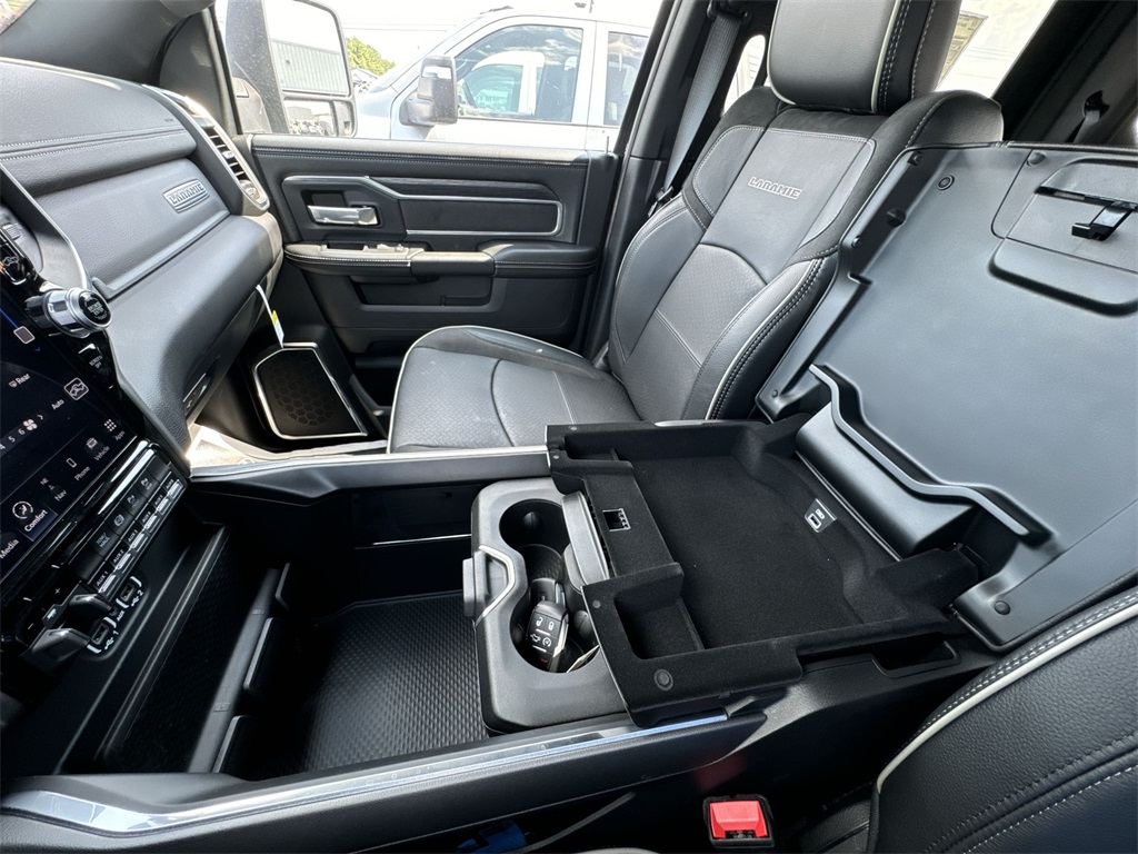 2024 Ram 2500 Laramie photo 28