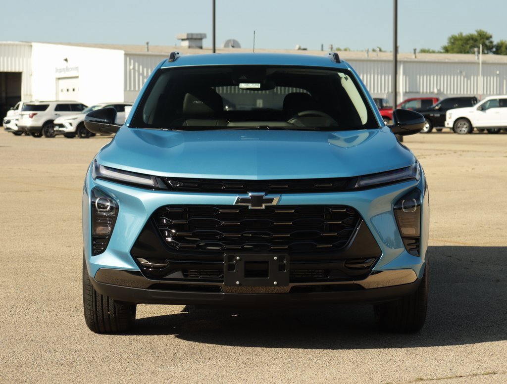 2025 Chevrolet Trax ACTIV photo 2