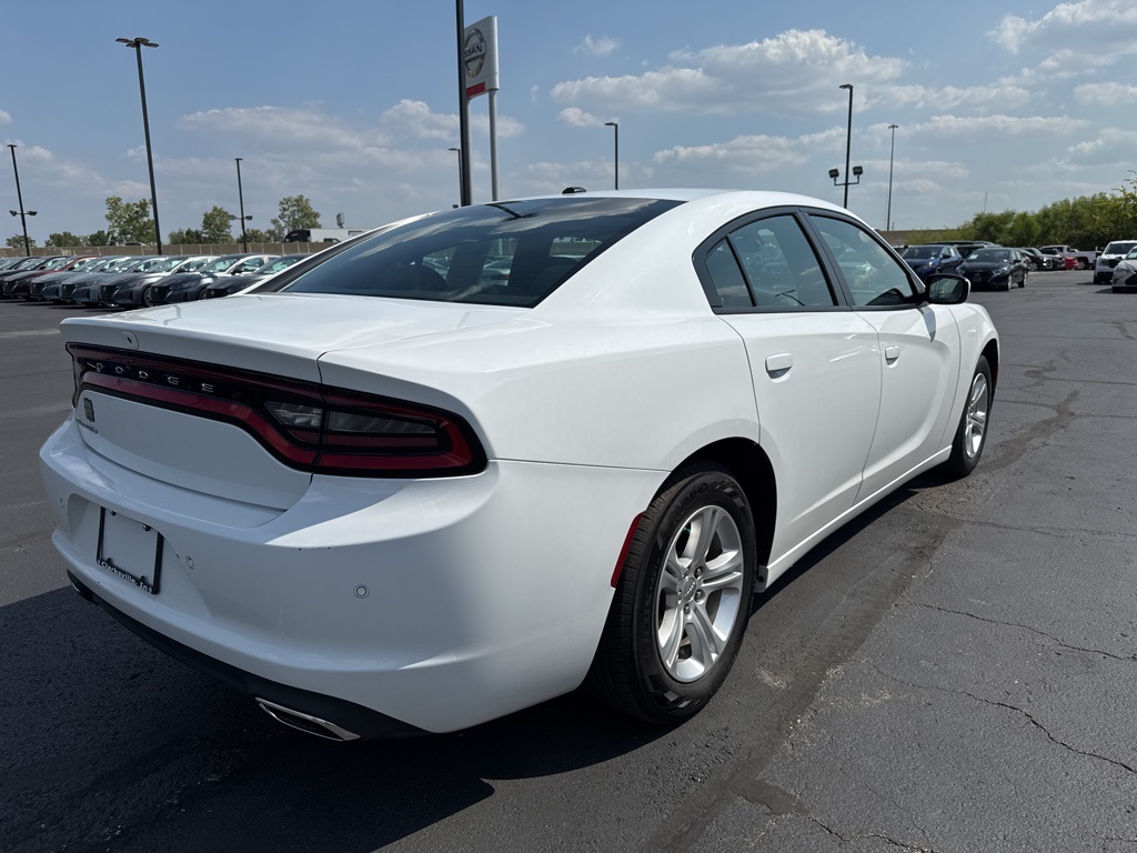 2022 Dodge Charger SXT photo 3