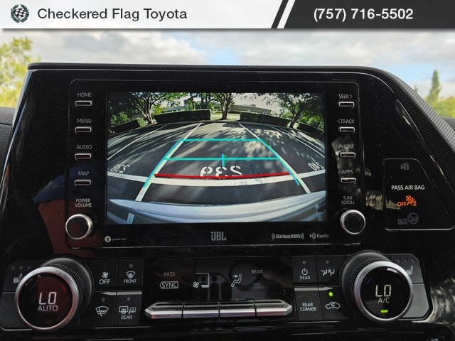 2021 Toyota Highlander XSE photo 14