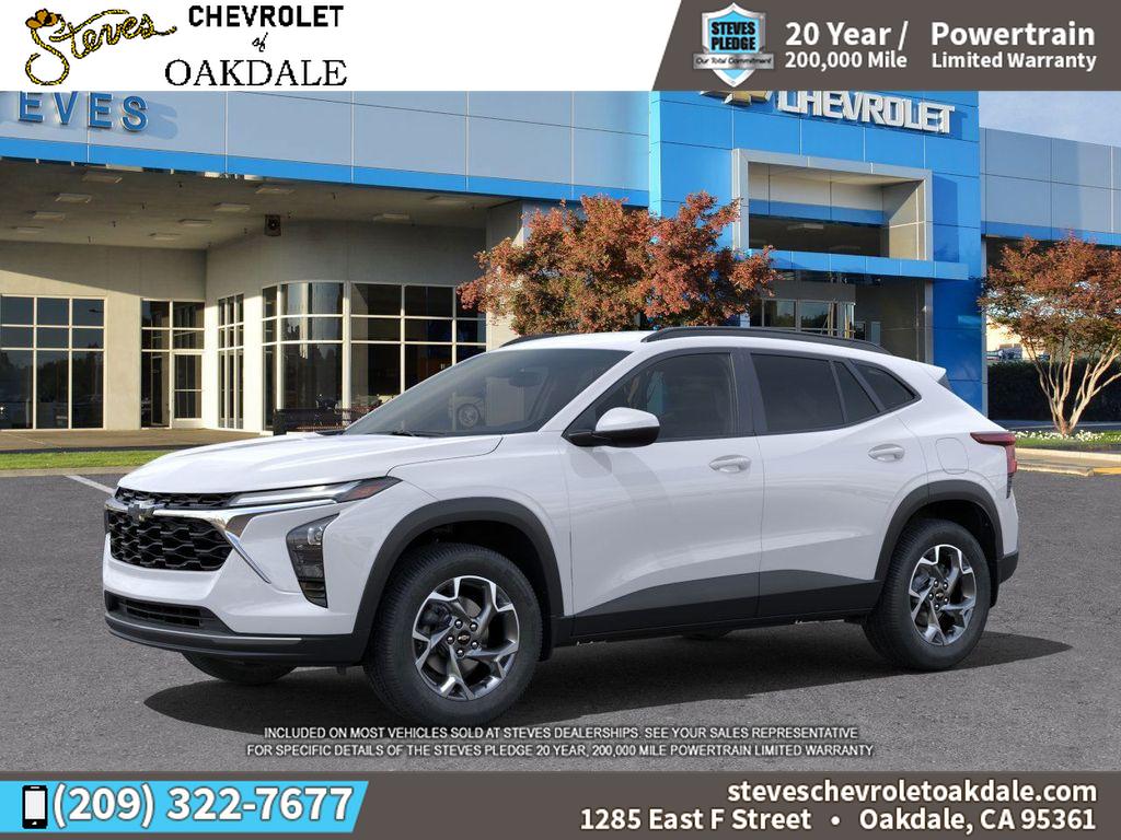 2025 Chevrolet Trax LT photo 2