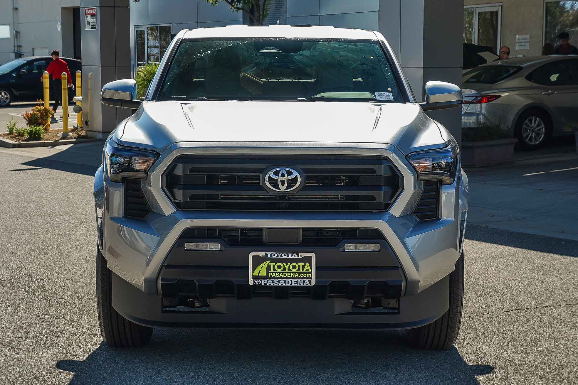 2025 Toyota Tacoma SR5 4x4 Double Cab photo 2