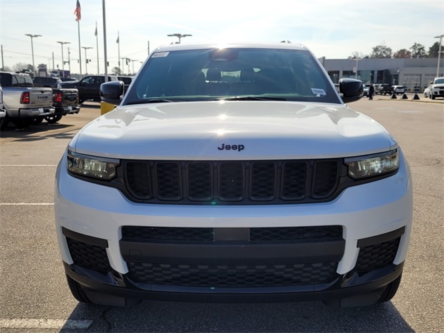 2024 Jeep Grand Cherokee Altitude X photo 2