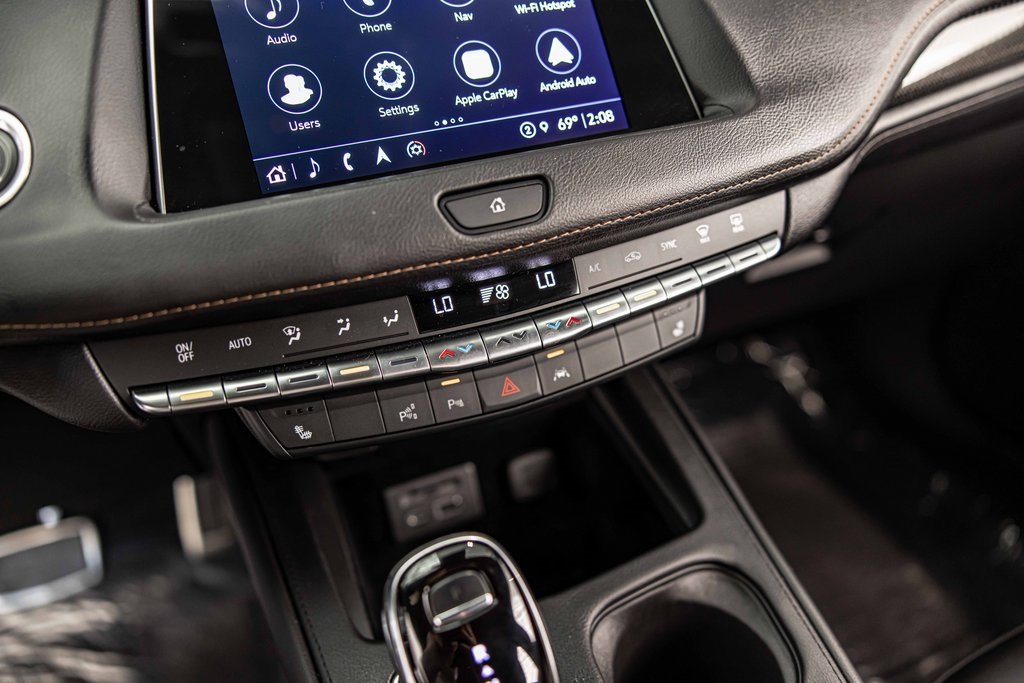 2022 CADILLAC XT4 - Image 29