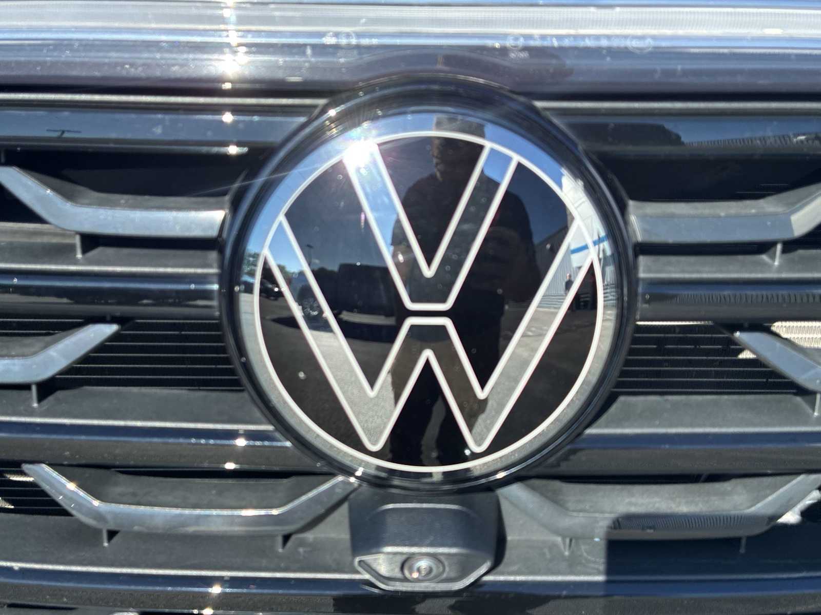 2024 Volkswagen Atlas SEL Premium R-Line photo 28