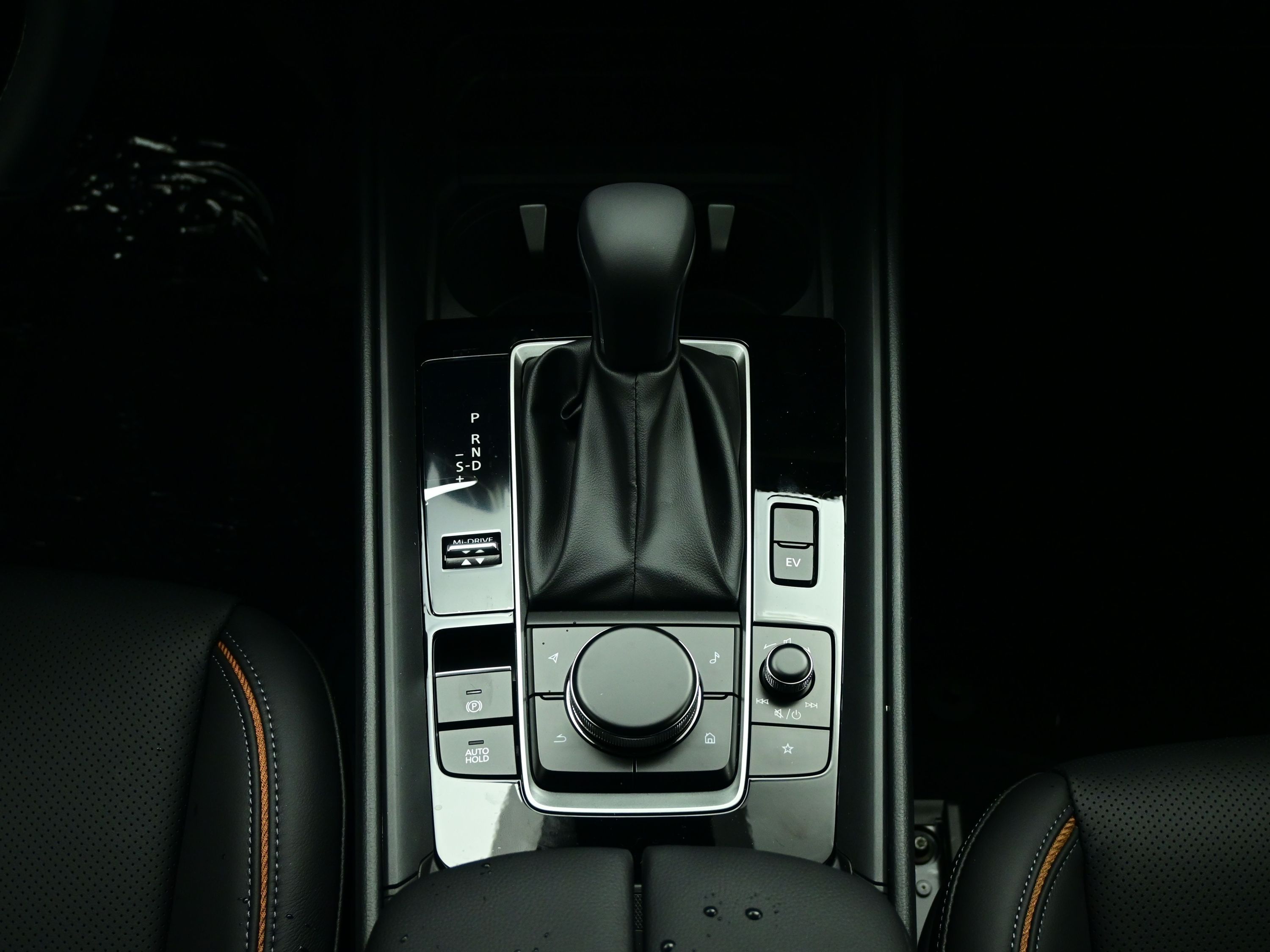 2025 Mazda CX-50 Premium photo 5