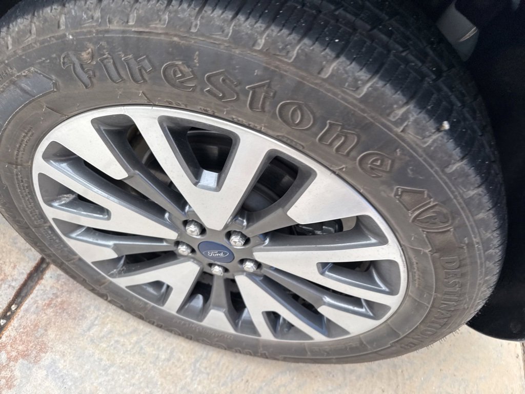 2021 Ford Escape Titanium Hybrid photo 22