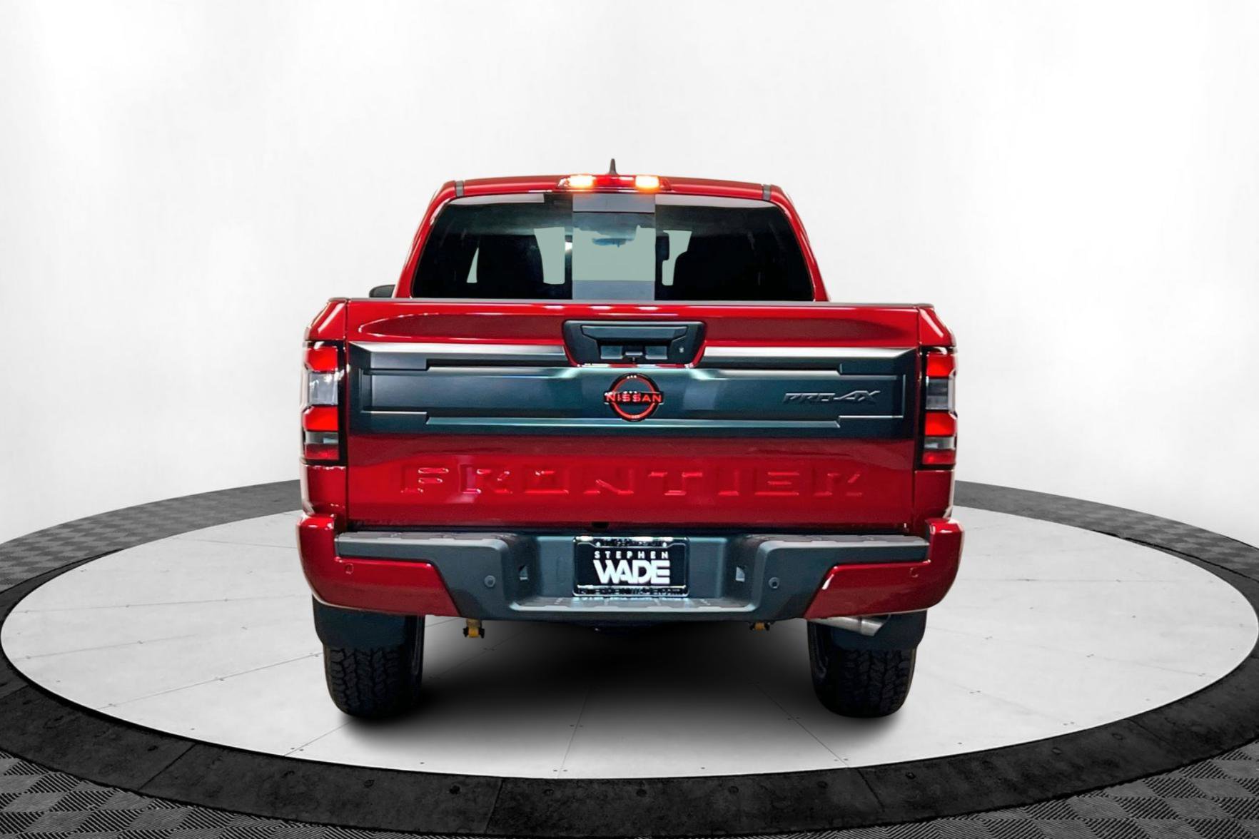 2025 Nissan Frontier PRO-4X photo 4