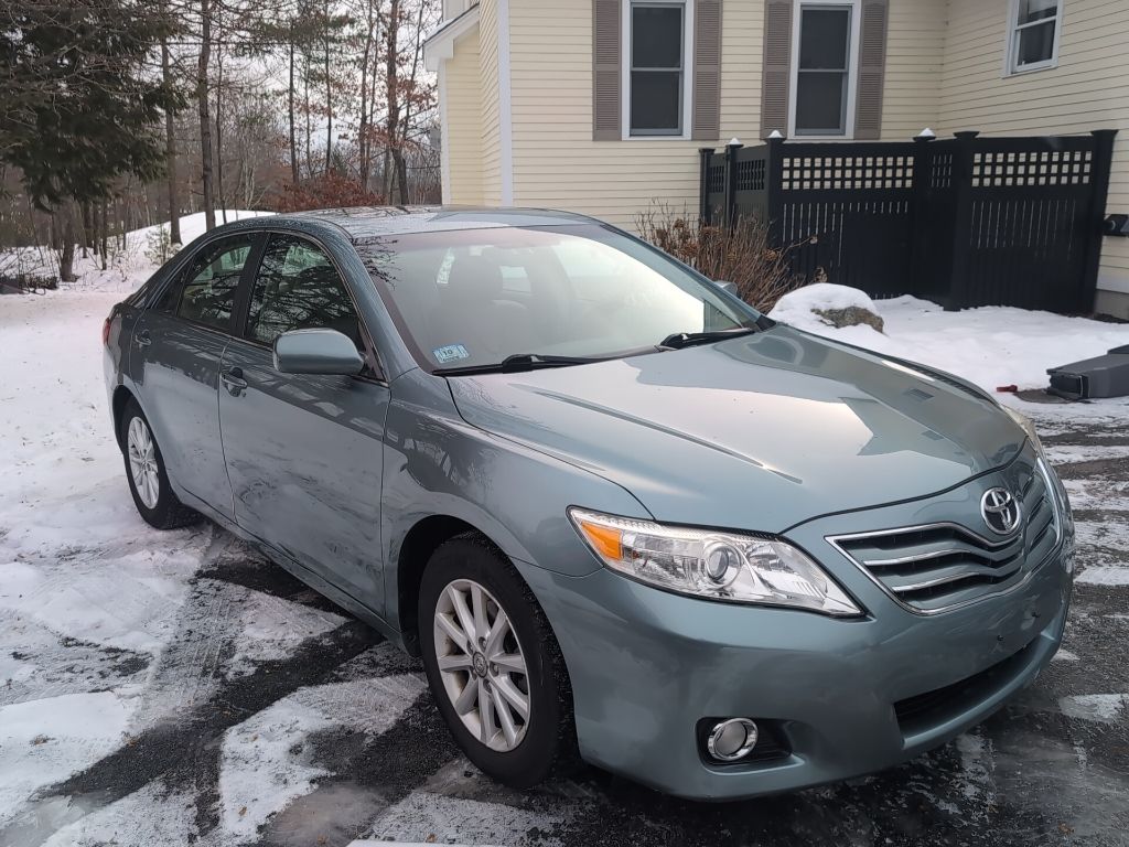 2011 Toyota Camry XLE's photo