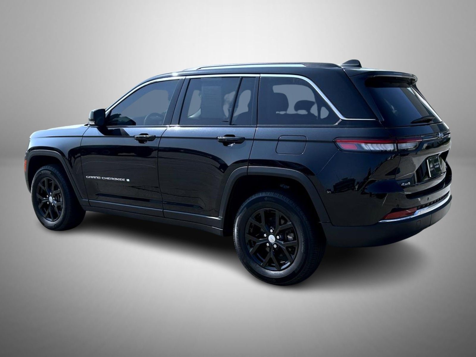 2023 Jeep Grand Cherokee Limited photo 5