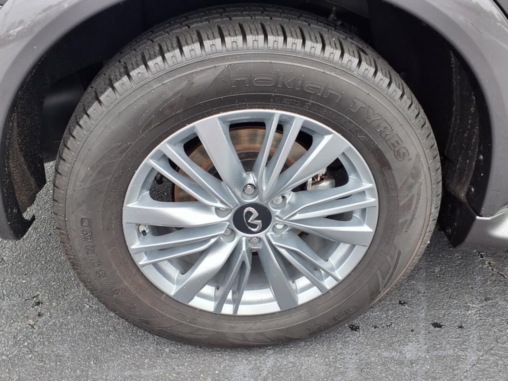 2024 Infiniti QX80 Luxe photo 22