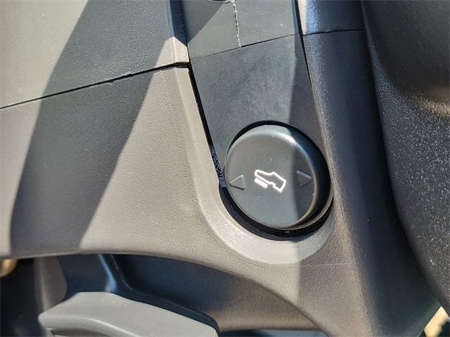 2011 Ford F-250 photo 16