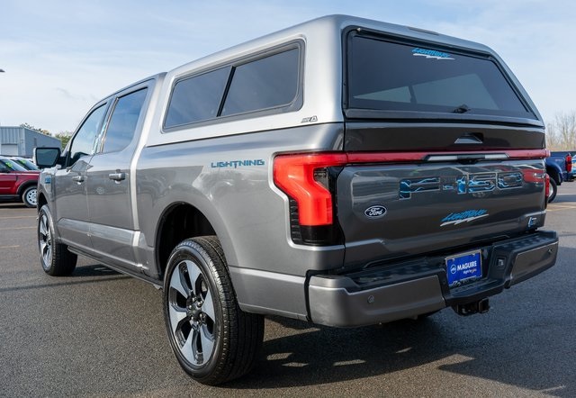 2024 Ford F-150 Lightning Platinum photo 3