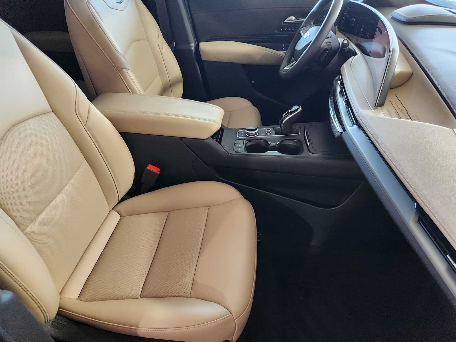 2025 Cadillac XT4 Premium Luxury photo 10