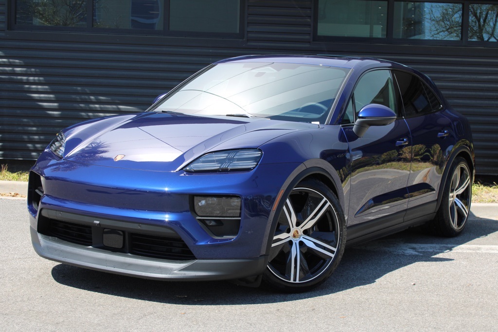2025 Porsche Macan