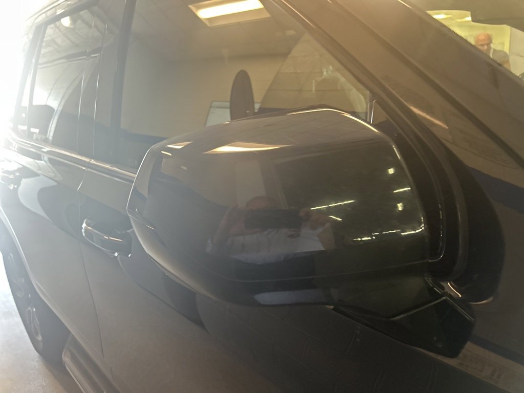 2021 Chevrolet Tahoe LS photo 2
