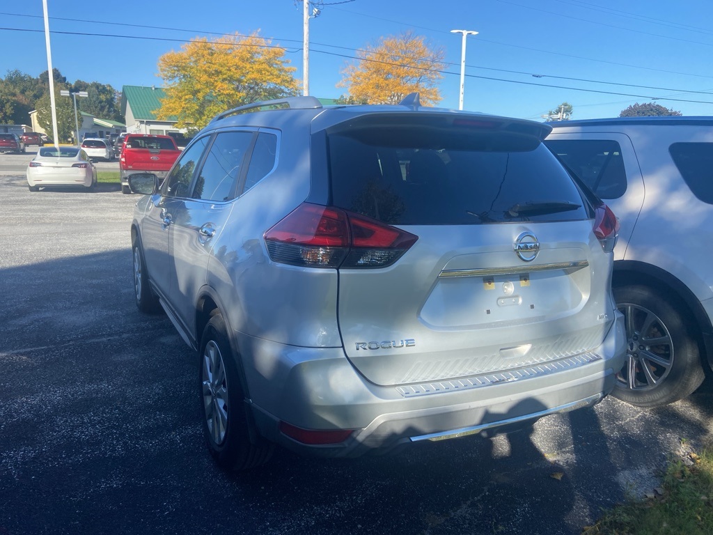 2017 Nissan Rogue S photo 4
