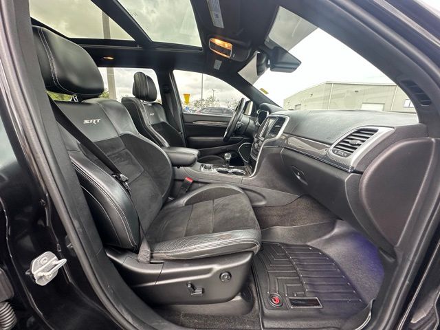 2015 Jeep Grand Cherokee SRT8 photo 32