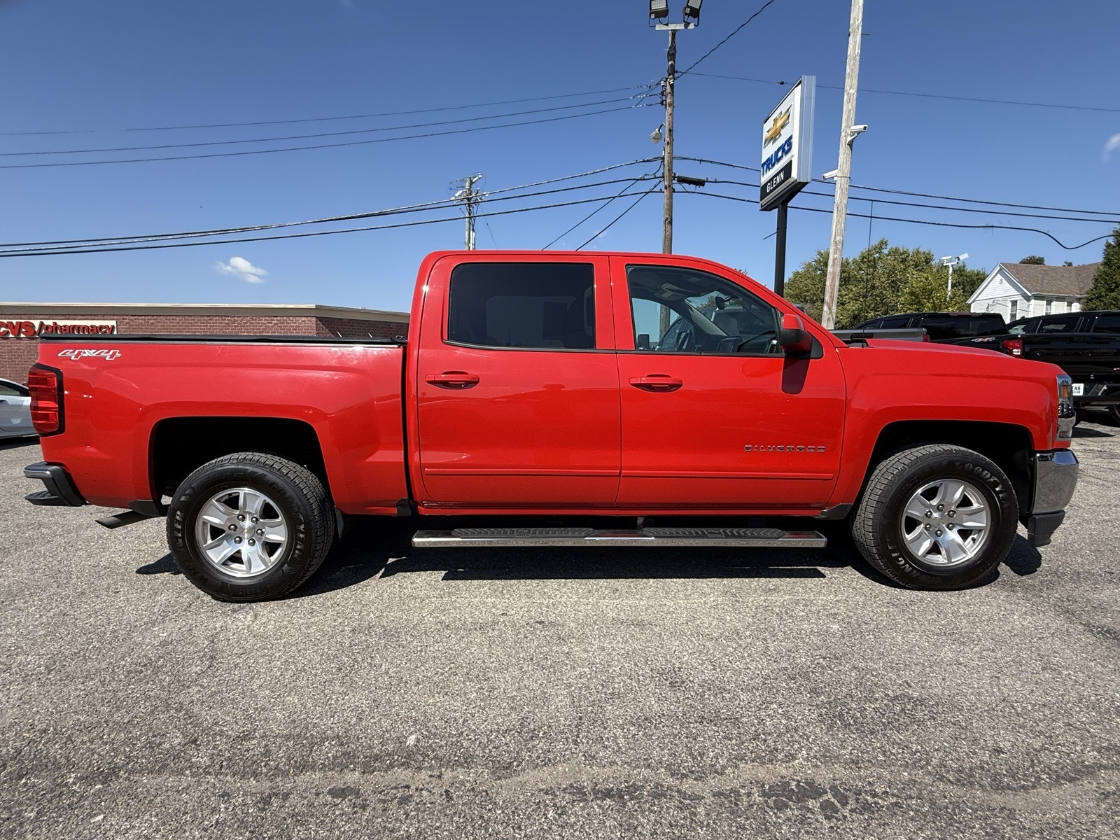 2017 Chevrolet Silverado 1500 LT photo 8